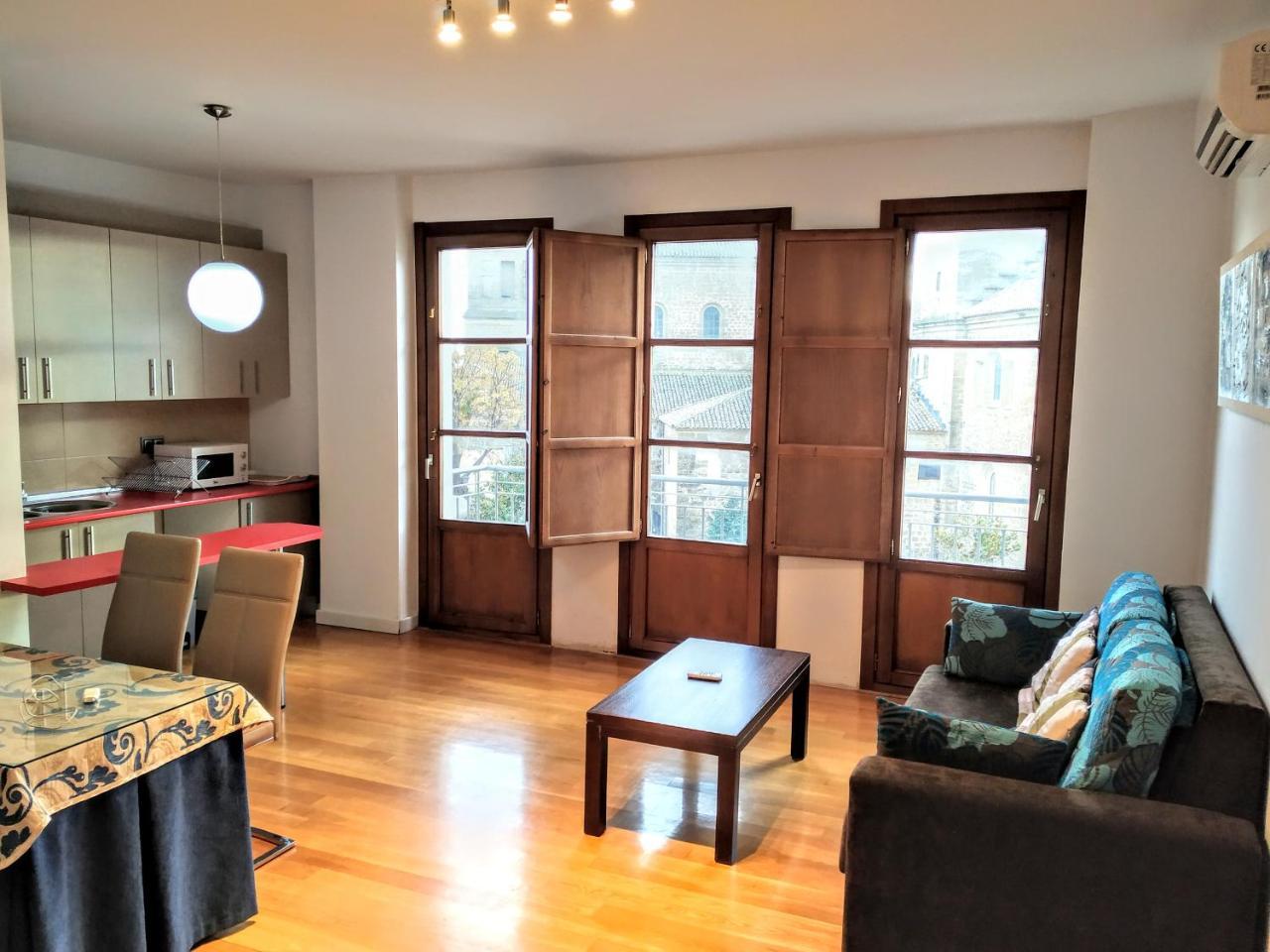 אובדה Apartamentos Sol Hospital Santiago מראה חיצוני תמונה